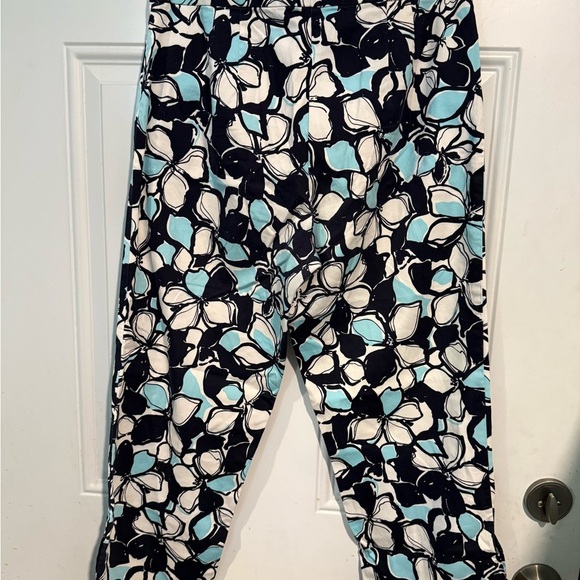 Floral Print Women's Pants - Picture 3 of 3
